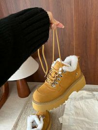 Picture of UGG Shoes Women _SKUfw147358309fw